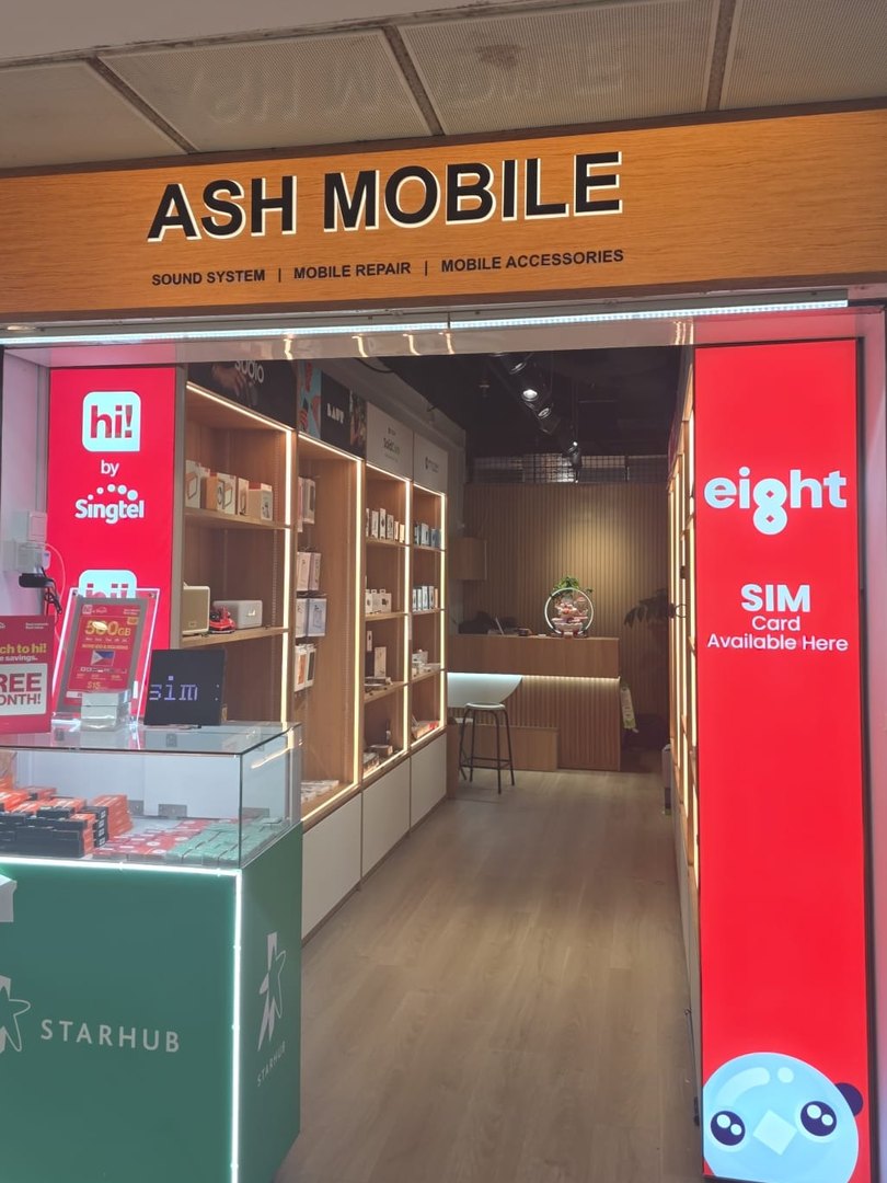 The Ash Mobile shopfront at Lucky Plaza, unit #03-95